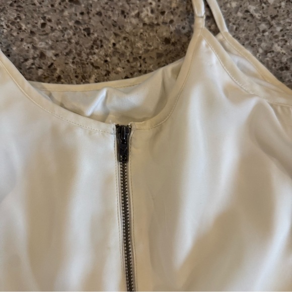 American Eagle Ivory Overlay Dress - Size 2 - Pre-Loved ⭐🤍 - Picture 5 of 13